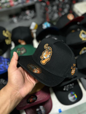 1Iron Trendy Animals Tigre Black | SPACE CAPS